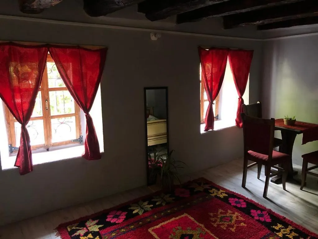 Guesthouse Kujtimi Theth 0*,