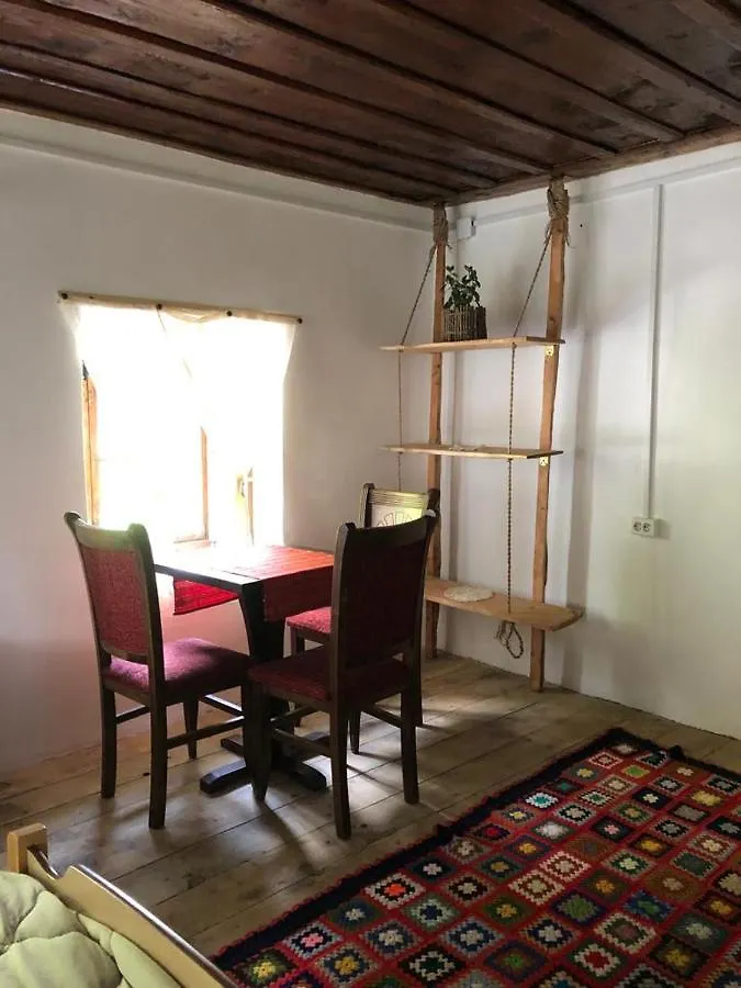 Guesthouse Kujtimi Theth 0*,