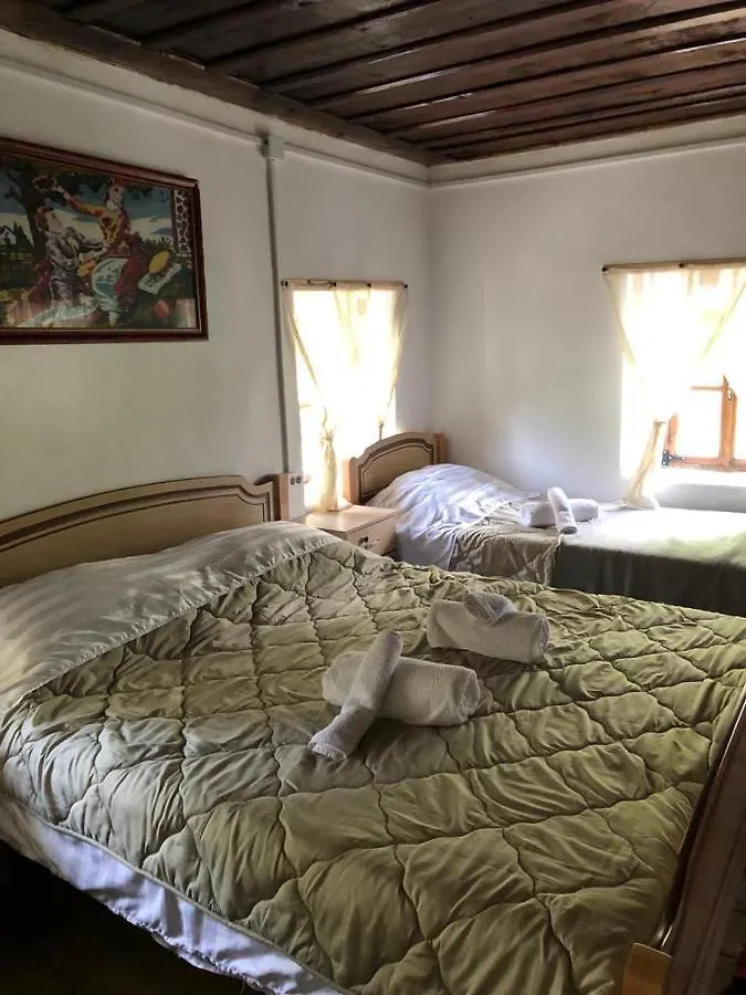 Guesthouse Kujtimi Theth 0*,