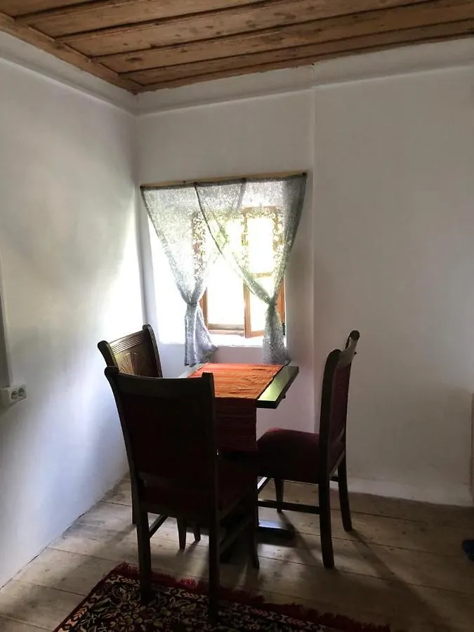 Guesthouse Kujtimi Theth Albania